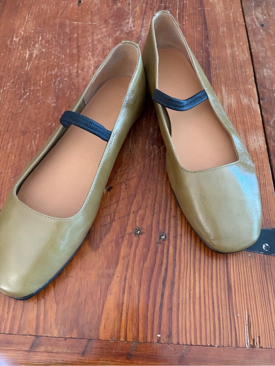 Madewell Shoes - Olive Green Leather Mary Jane Flats with Black Strap
